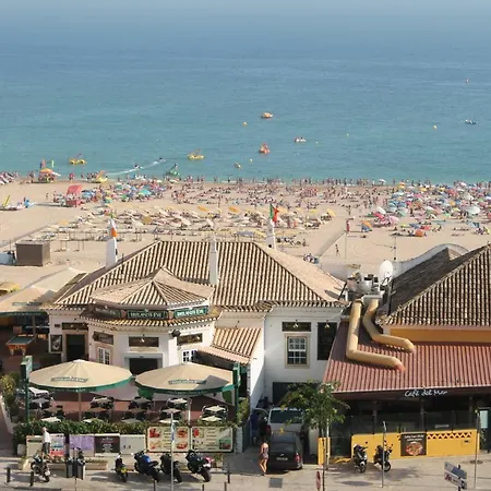 The Roof Da Rocha Apartment *